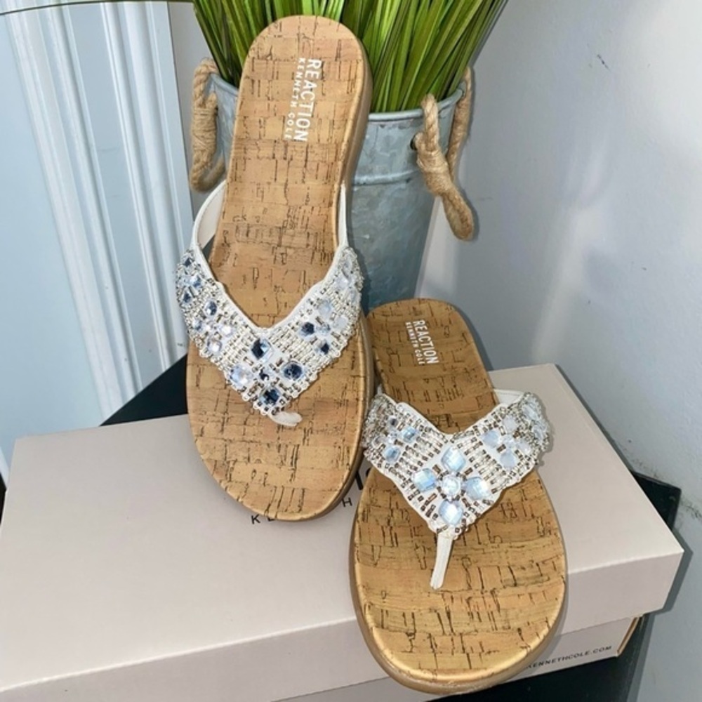 Kenneth Cole Jewel GlamAthon Flip Flop Sandal NIB